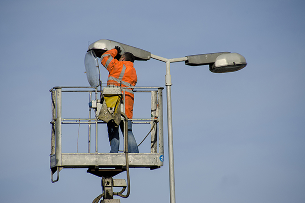 report a streetlight issue