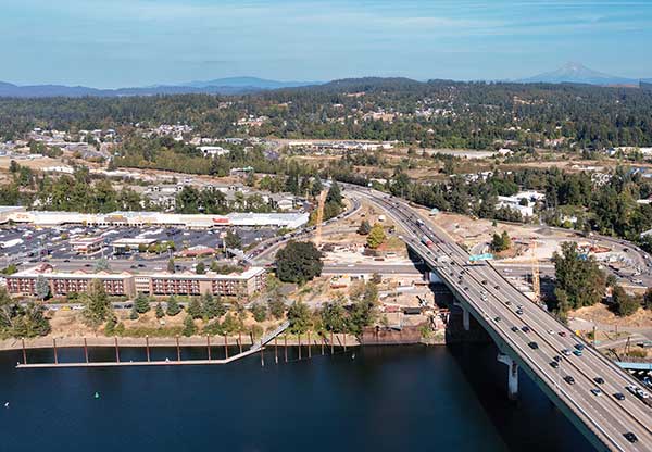 Ariel view of Willamette River at Interstate 205