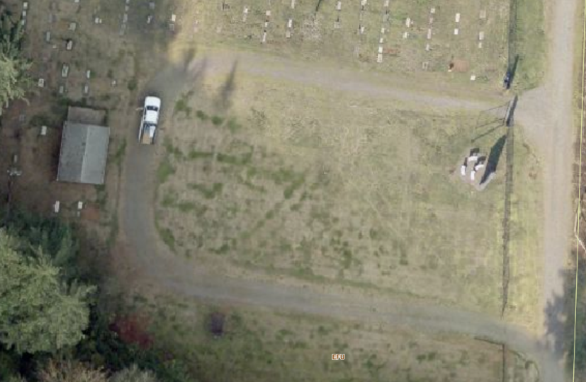Aerial photo showing a gravel driveway