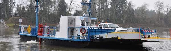 Canby Ferry on the water on a foggy day