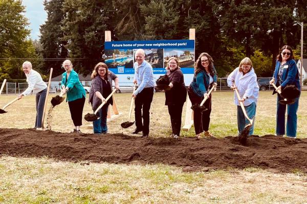 Community officials break ground on new park