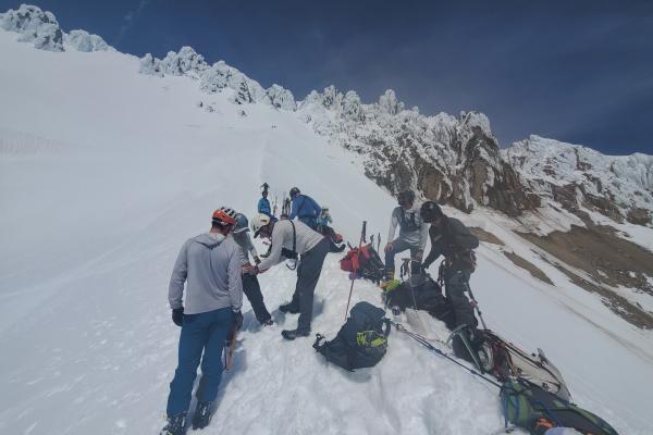 SAR rescue crews at accident scene