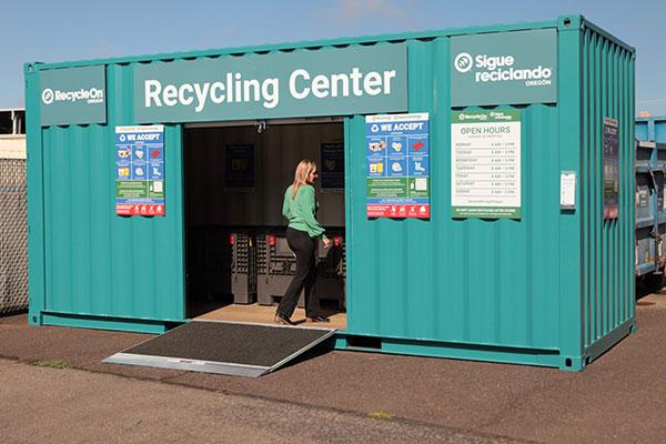 New RecycleOn Center
