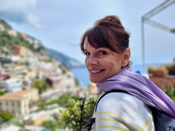 Marchelle Paholsky headshot